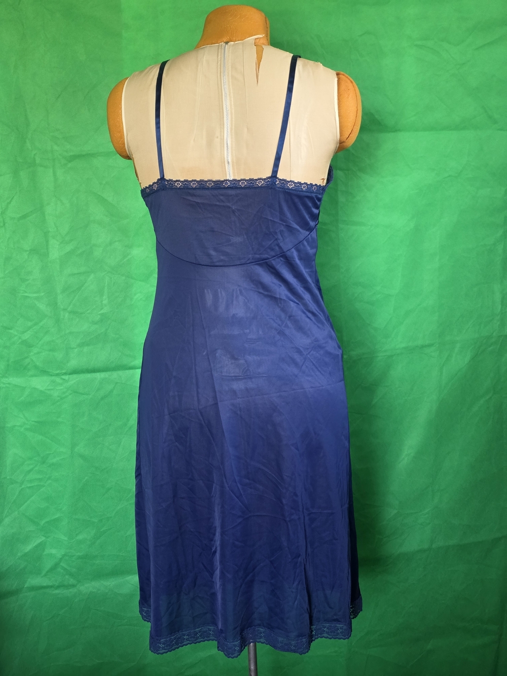 Vintage Vanity Fair  Nylon Antron III Slip Dress 34L Blue Lace Trim Romantic - Picture 7 of 14